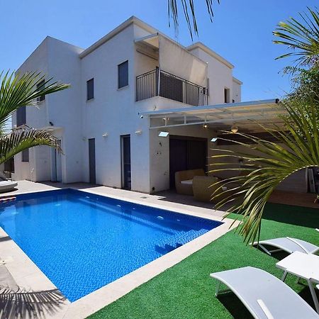 אמה וילה ריזורט Villa Hadera Eksteriør bilde